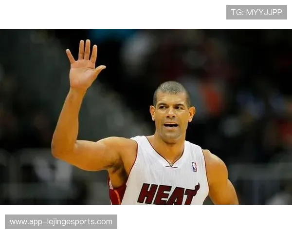 从球场到教练席 足球名将转型教练的成功与挑战