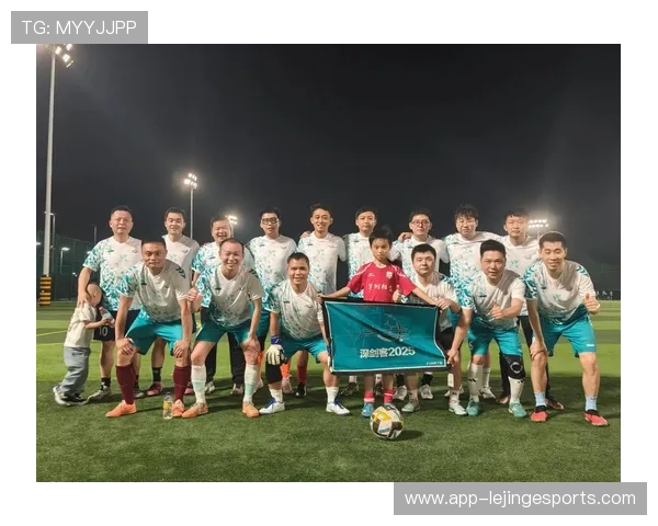 抖音平台上最火的足球球星是谁 他为何成为社交媒体的焦点