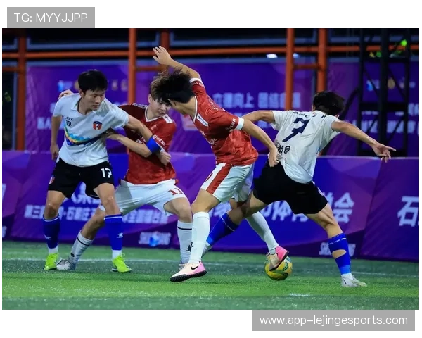 足球球星纷纷入驻抖音平台 展现个人魅力与球场精彩瞬间 足球球星纷纷入驻抖音平台 展现个人魅力与球场精彩瞬间